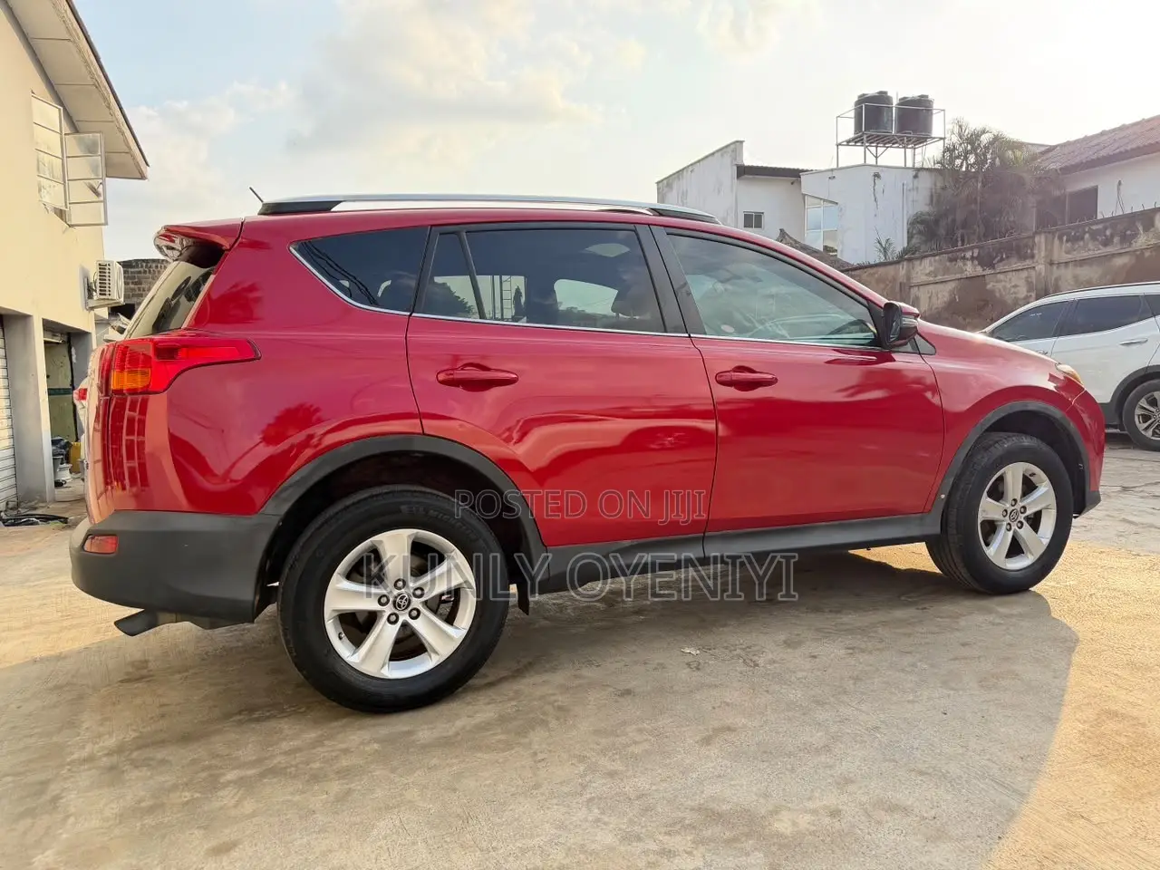 Toyota RAV4 XLE 4dr SUV (2.5L 4cyl 6A) 2014 Red