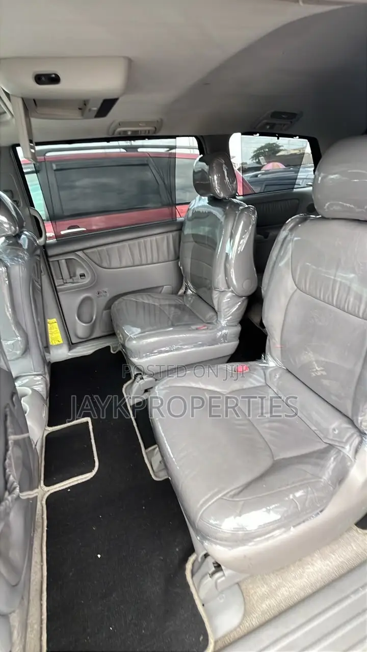 Toyota Sienna 2009 Gray