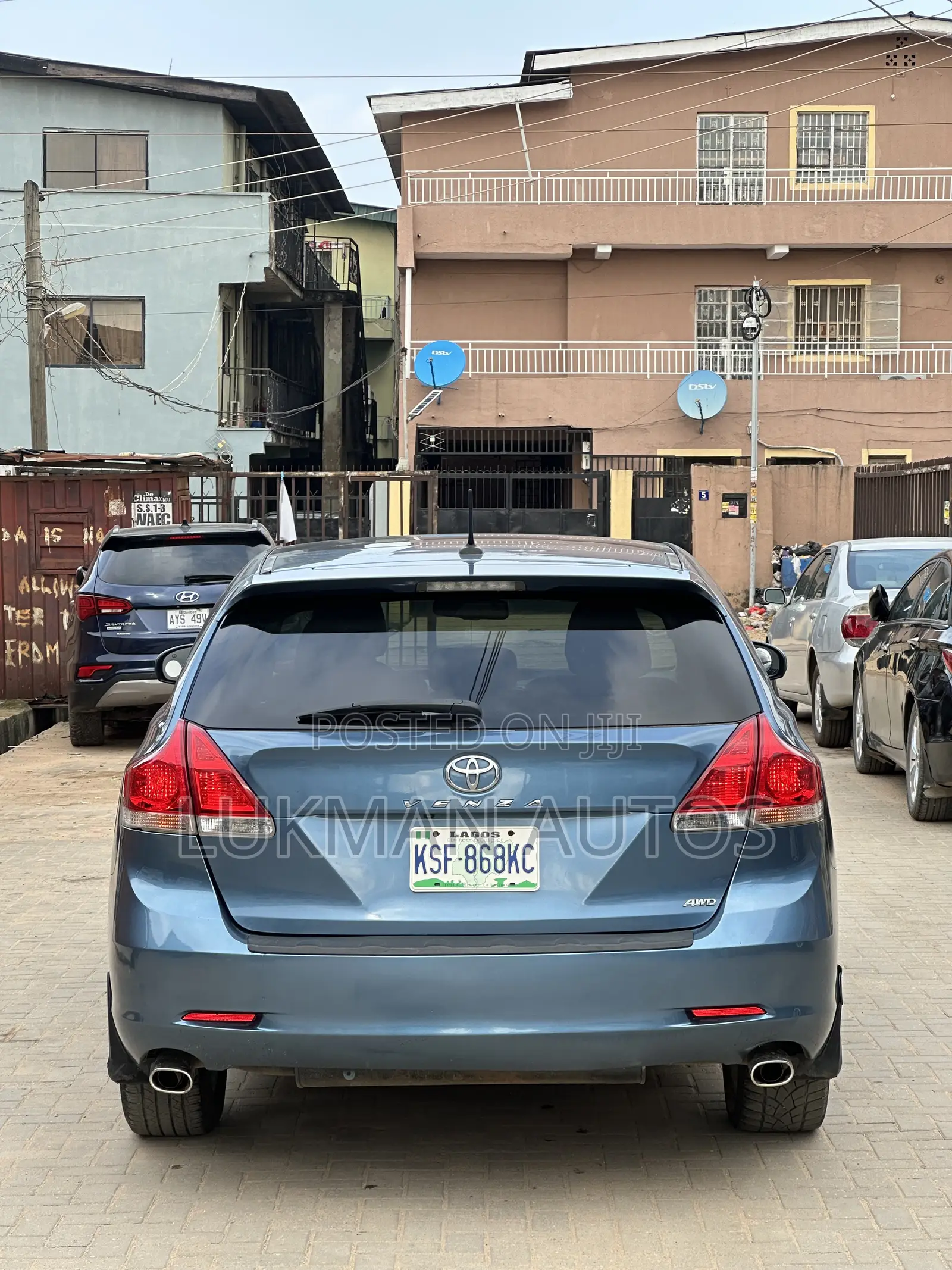 Toyota Venza XLE 2010 Blue