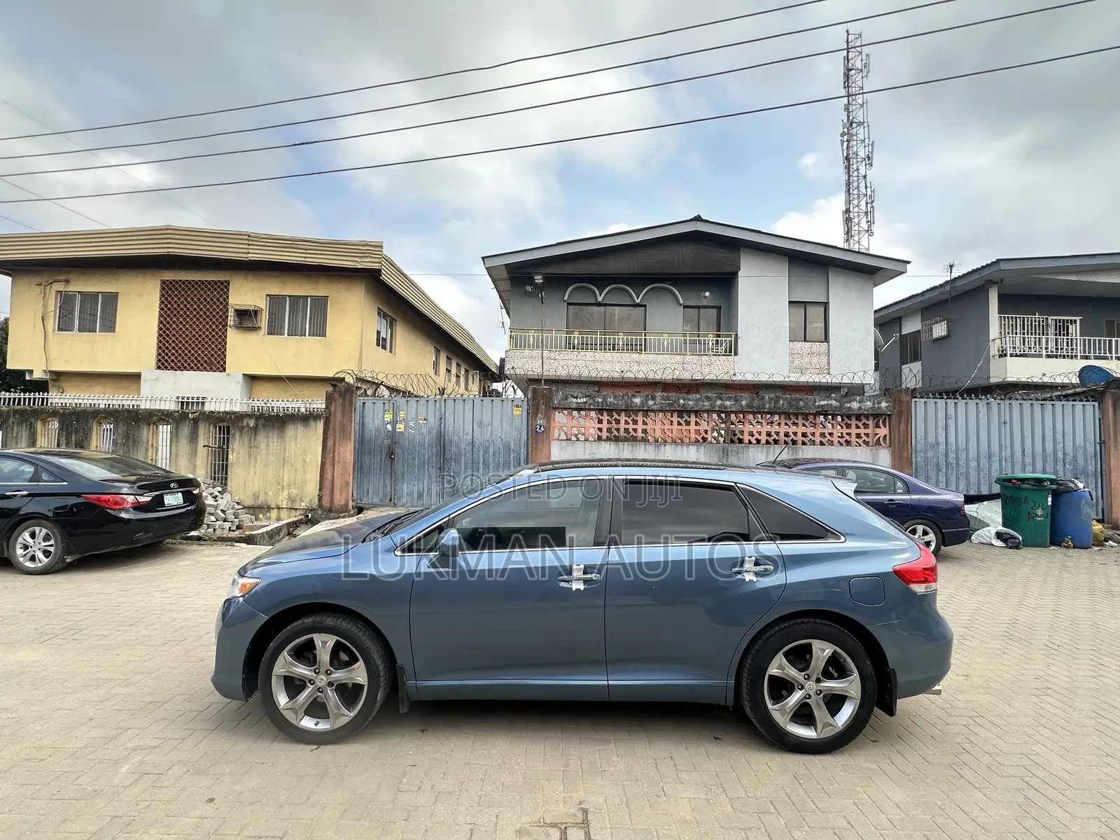 Toyota Venza XLE 2010 Blue