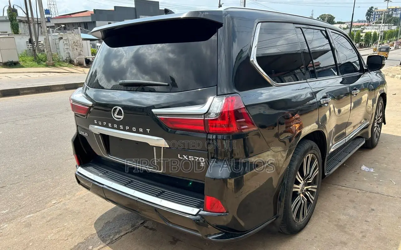 Lexus LX 2018 Black