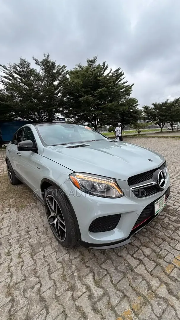 Mercedes-Benz GLE-Class 2016 Gray