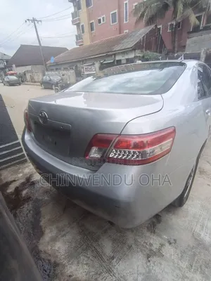 Toyota Camry 2010 Silver