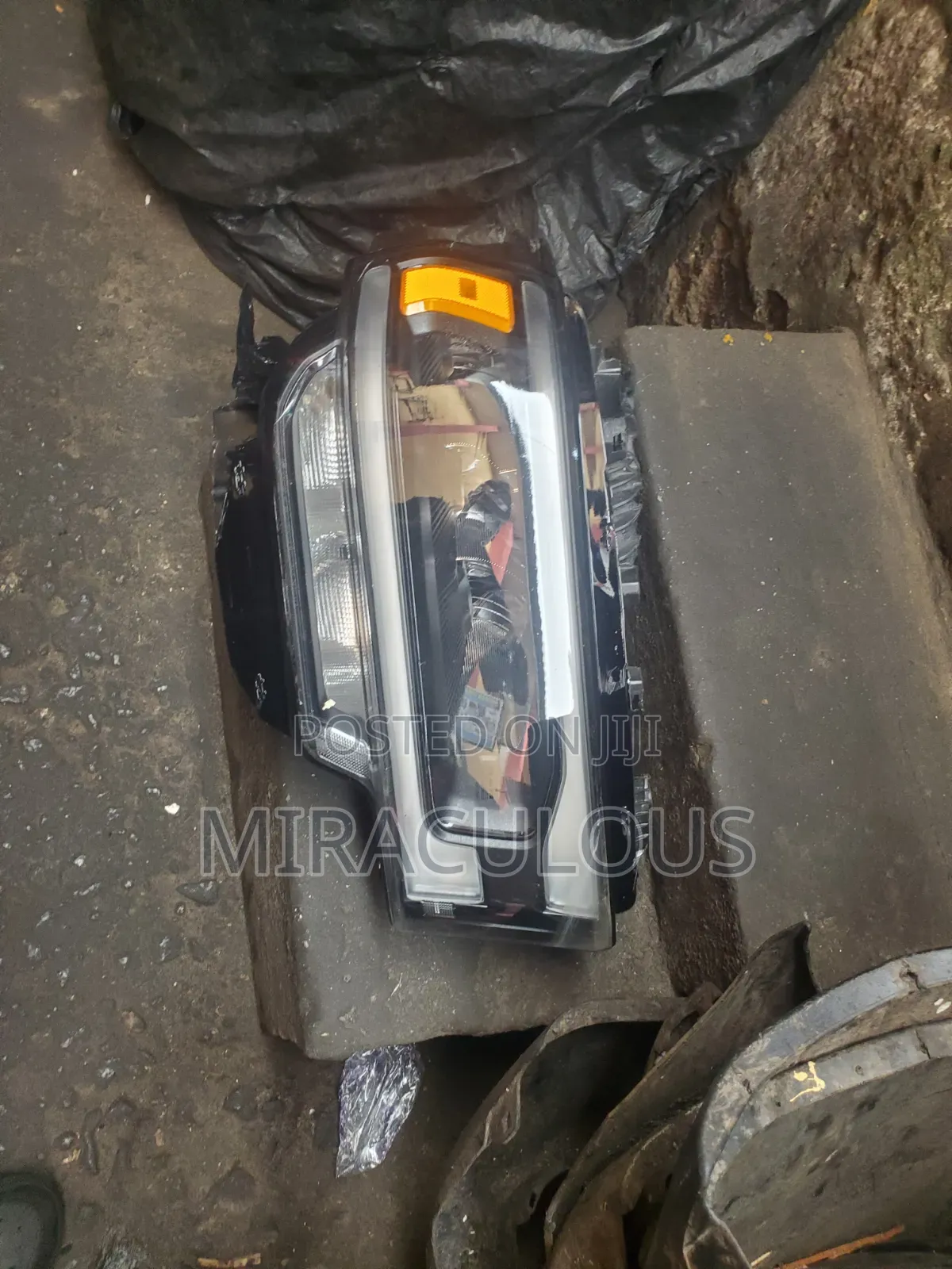 Headlight Dodge Ram 2022,2024,2025 Model