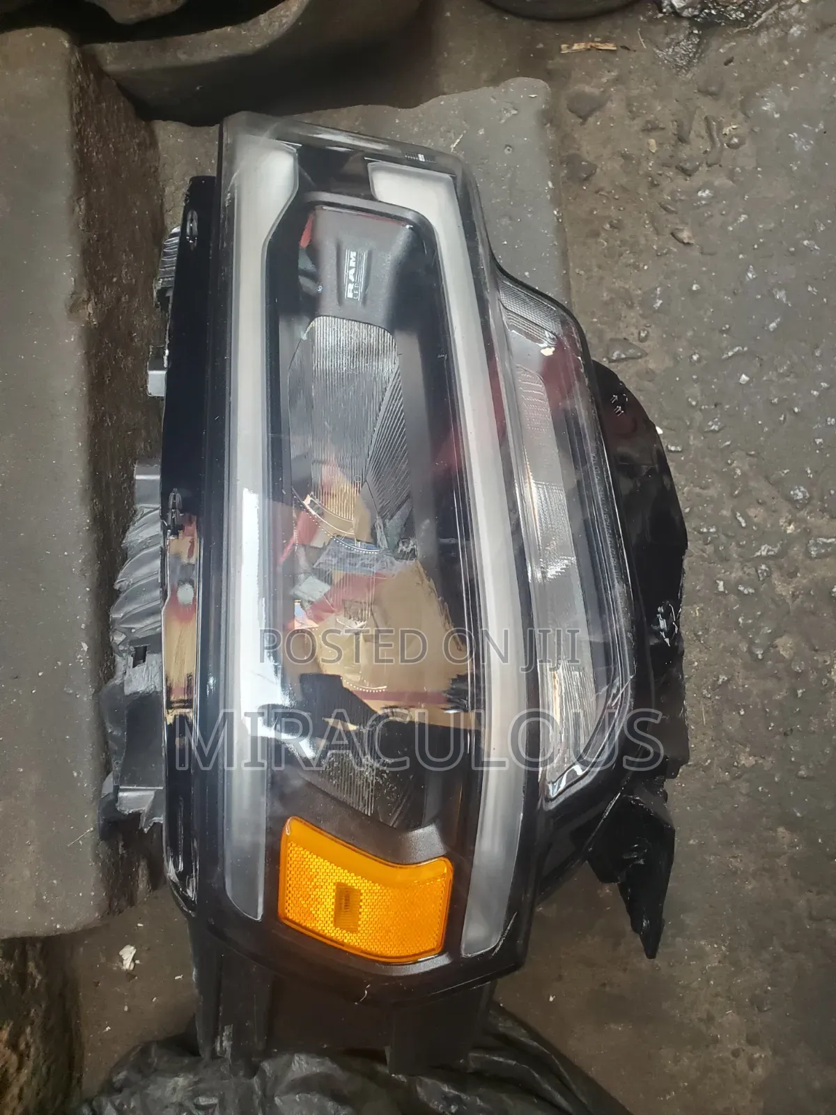 Headlight Dodge Ram 2022,2024,2025 Model