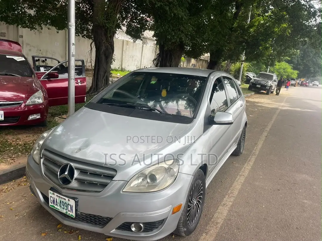 Mercedes-Benz B-Class B200 Petrol 2010 Silver