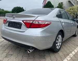 Toyota Camry 2016 Silver