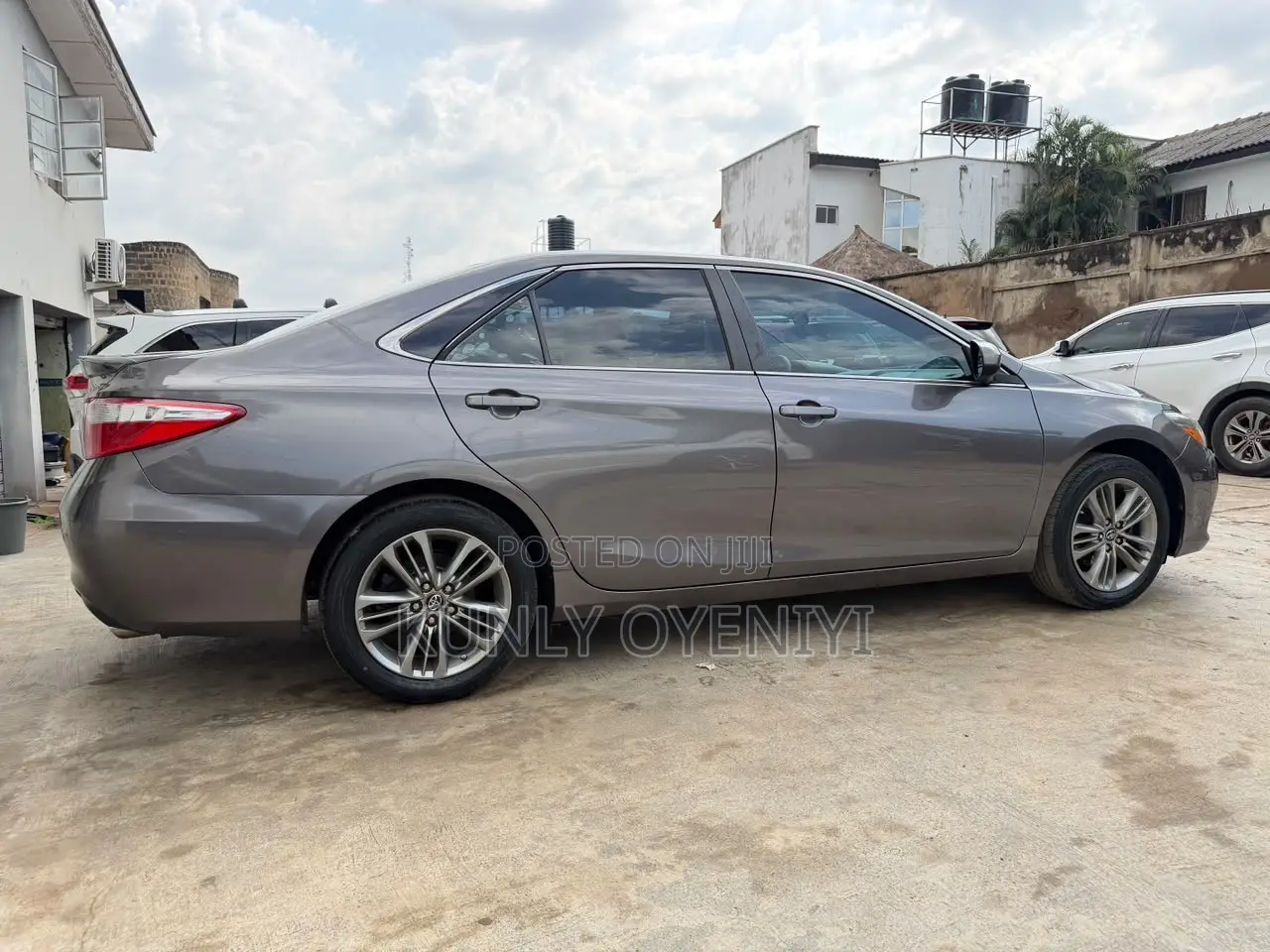 Toyota Camry SE 4dr Sedan (2.5L 4cyl 6A) 2016 Gray
