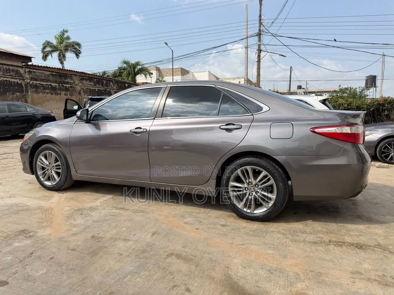 Toyota Camry SE 4dr Sedan (2.5L 4cyl 6A) 2016 Gray
