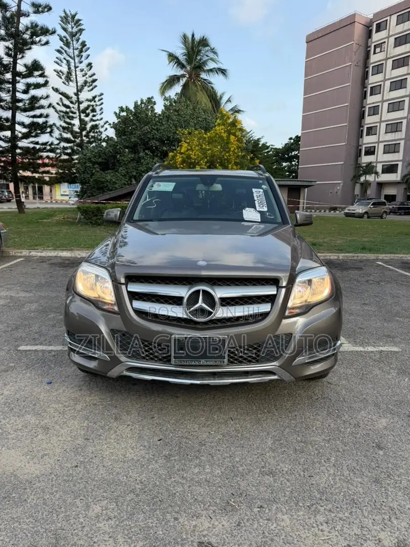 Mercedes-Benz GLK-Class 350 4MATIC 2013 Brown