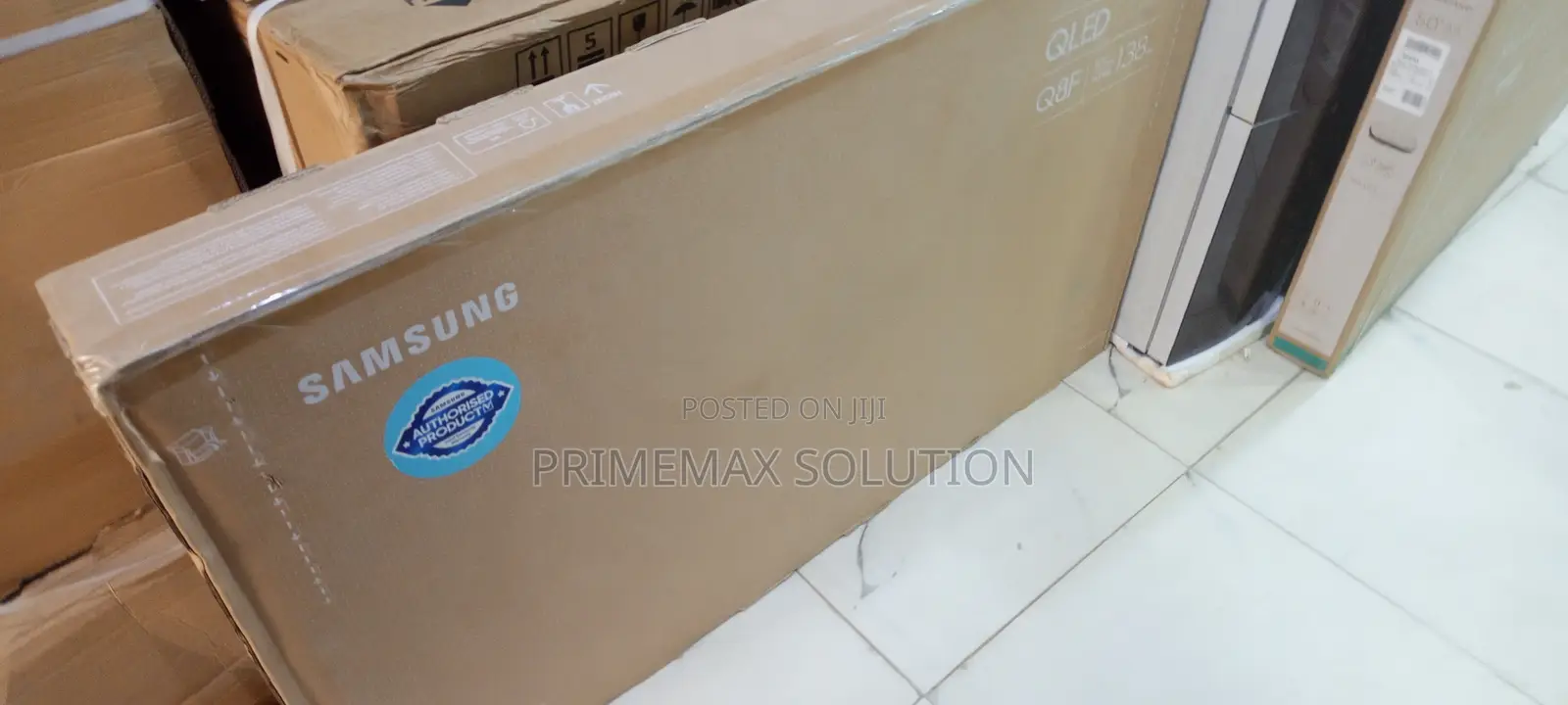 Samsung QLED 55-Inch TV for Vibrant Home Viewing