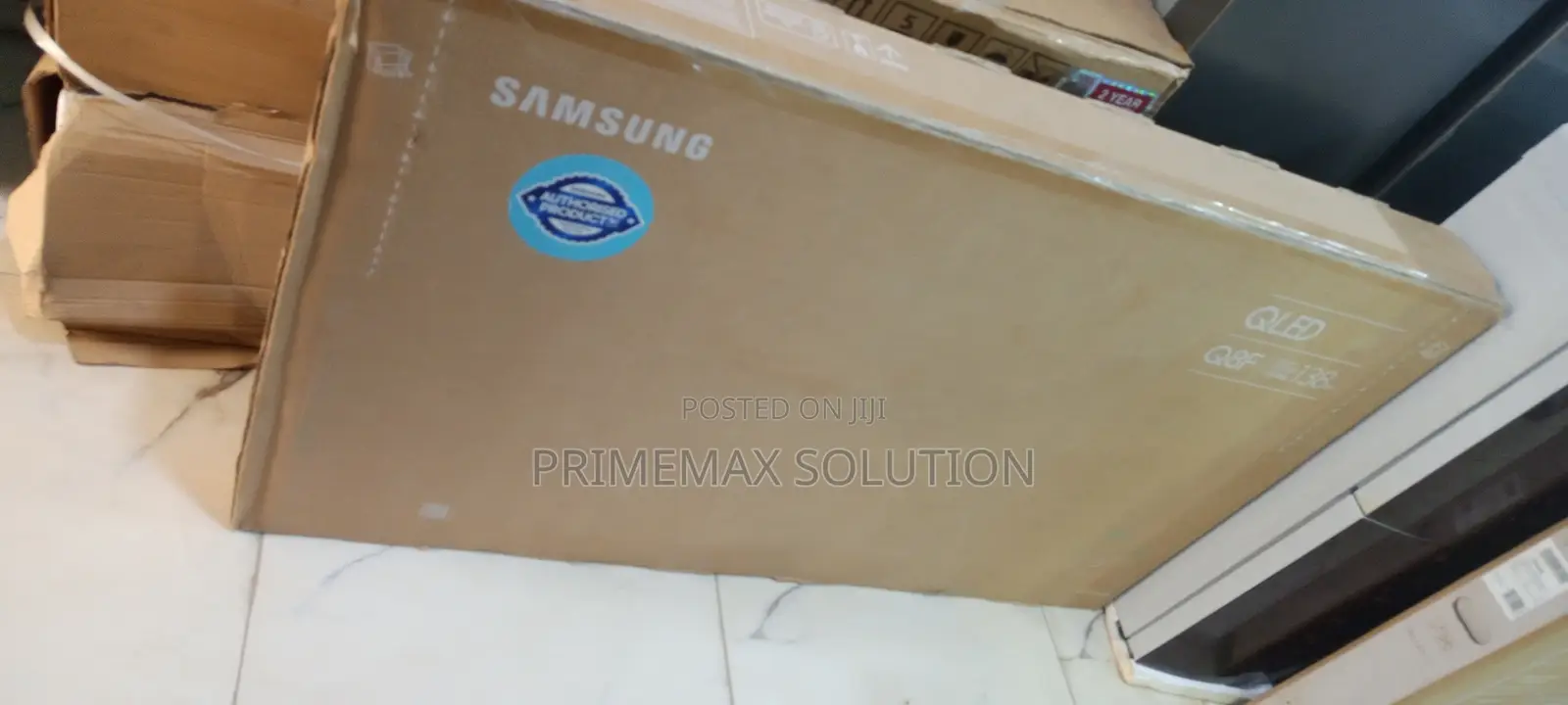 Crystal Clear Samsung 55-Inch QLED TV QA55Q8FAAU