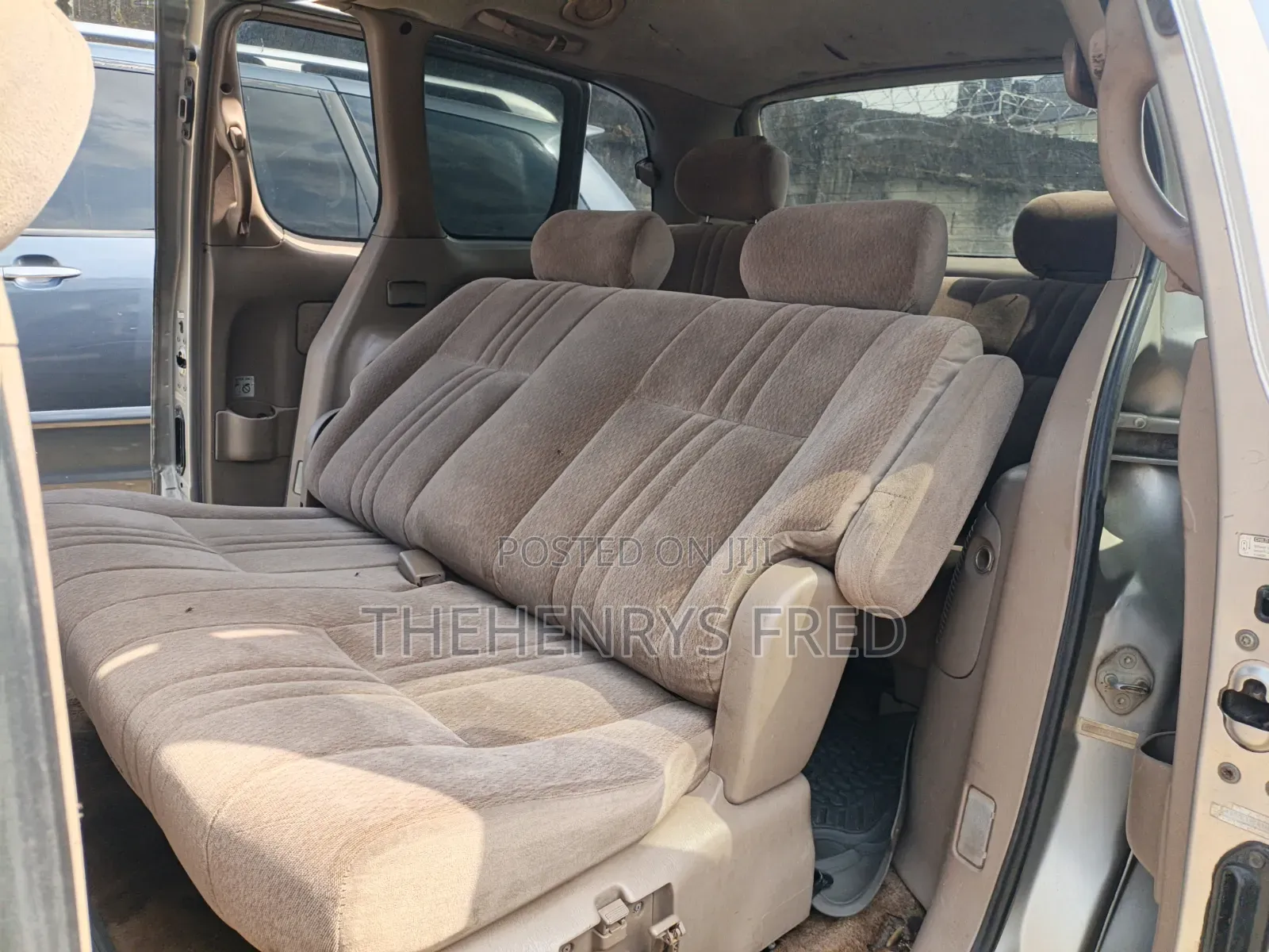 Toyota Sienna LE 2002 Gray