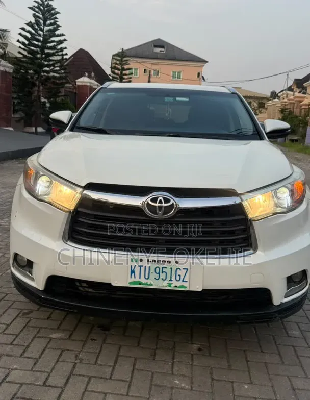 Toyota Highlander Limited Platinum V6 4x2 (3.5L 6cyl 6A) 2016 White