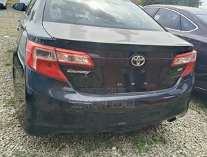 Toyota Camry SE 4dr Sedan (2.5L 4cyl 6A) 2013 Black