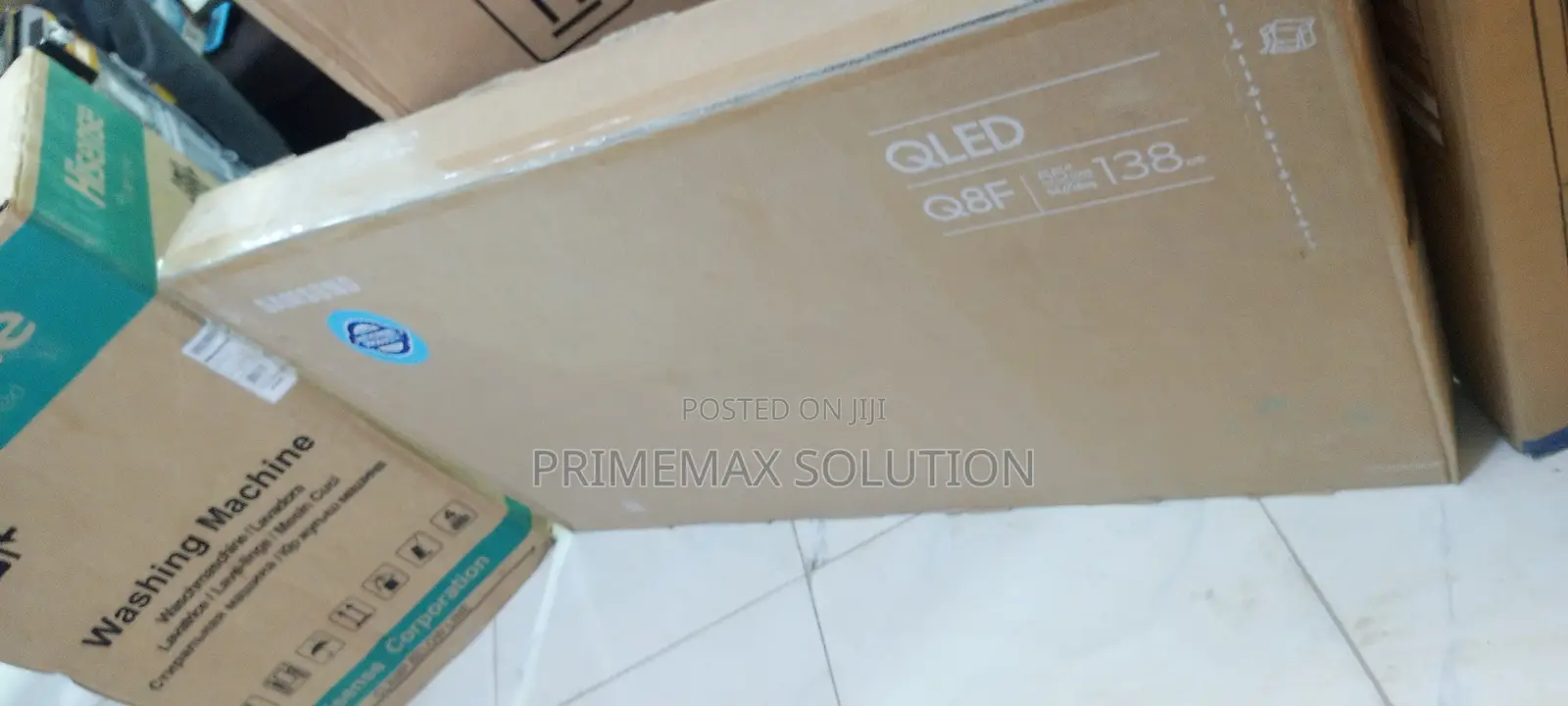 Modern Samsung 55" QLED 4K TV for Stylish Homes