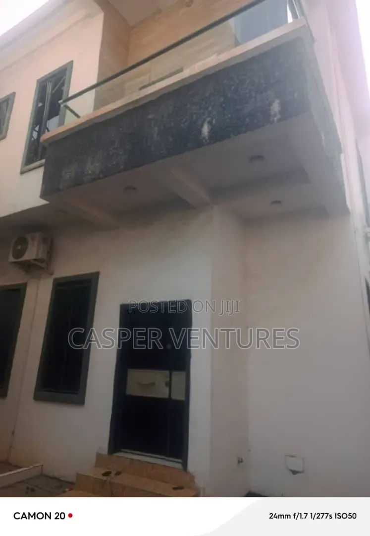 Furnished 4bdrm Duplex in Ocean Breeze, Chevron for rent