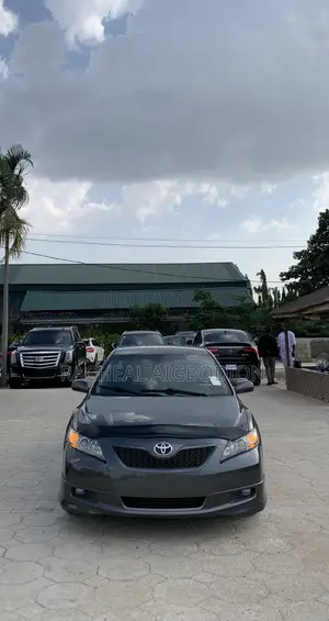 Toyota Camry 2009 Gray