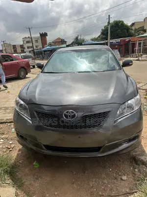 Toyota Camry SE V6 4dr Sedan (3.5L 6cyl 6AM) 2008 Gray