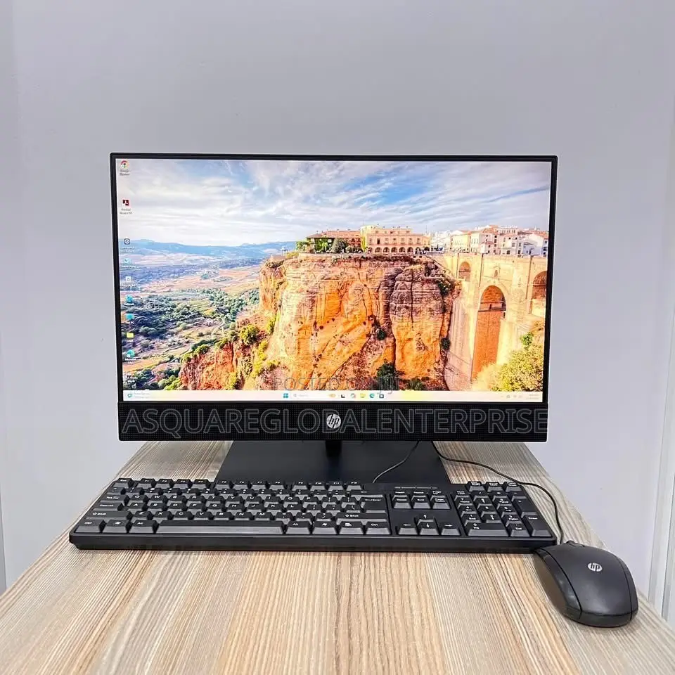 New Desktop Computer HP AiO 24 8GB Intel Core i5 SSD 256GB