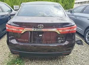 Toyota Avalon XLE 4dr Sedan (3.5L 6cyl 6A) 2014 Brown