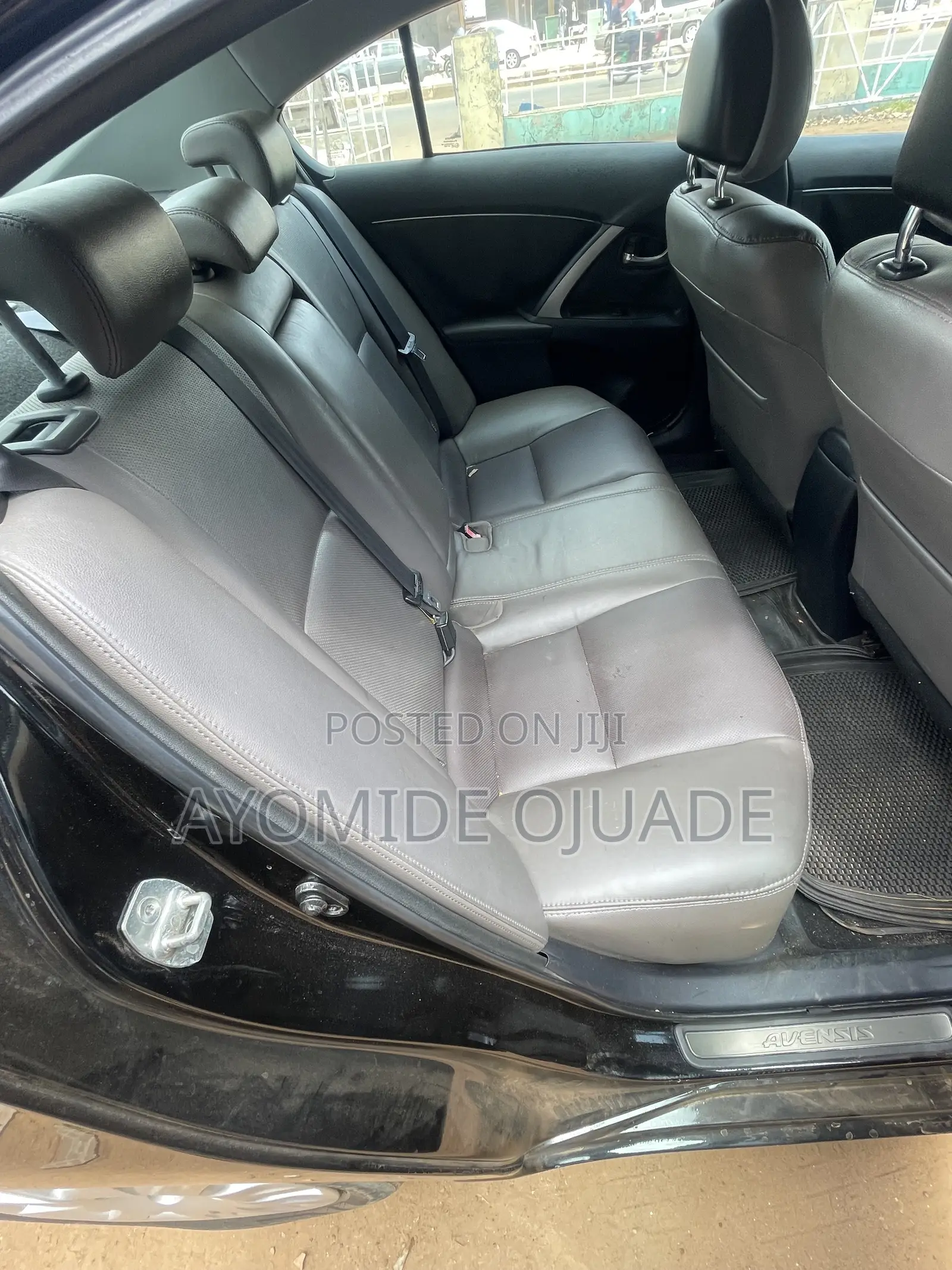 Toyota Avensis 2014 Black