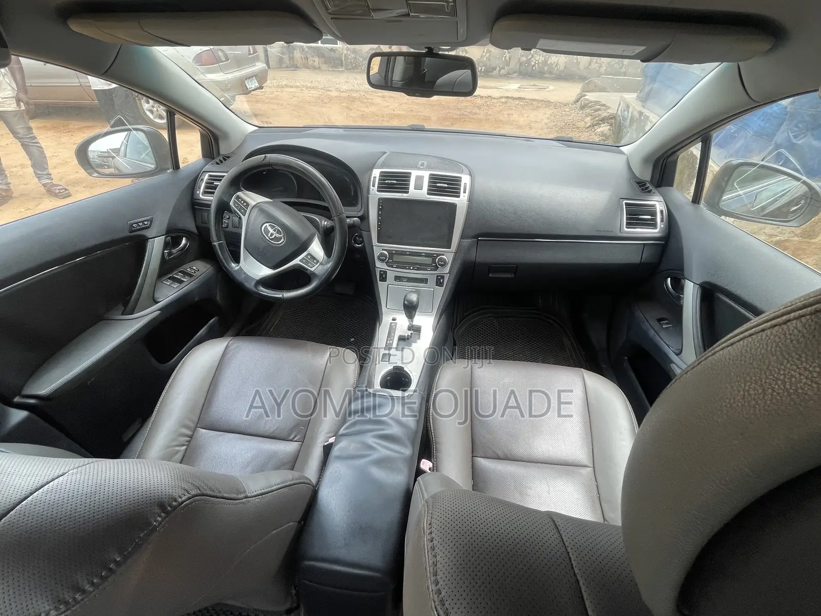 Toyota Avensis 2014 Black