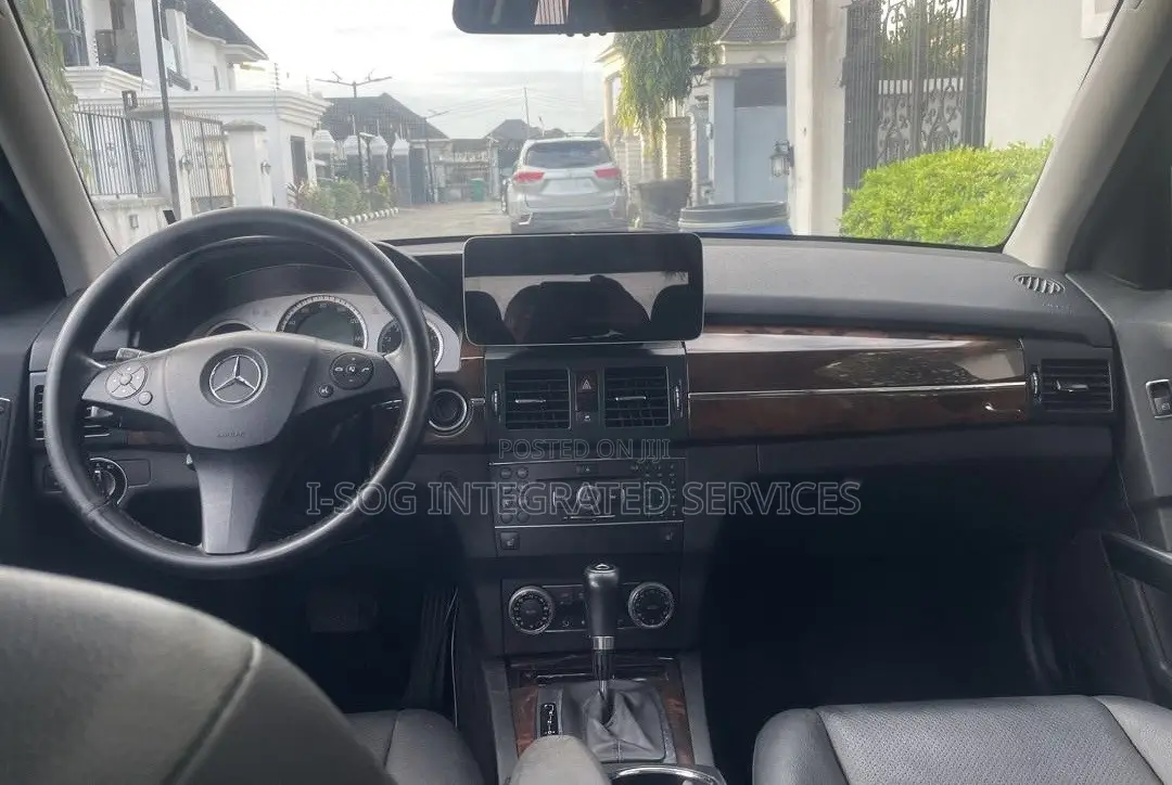Mercedes-Benz GLK-Class 2011 Black