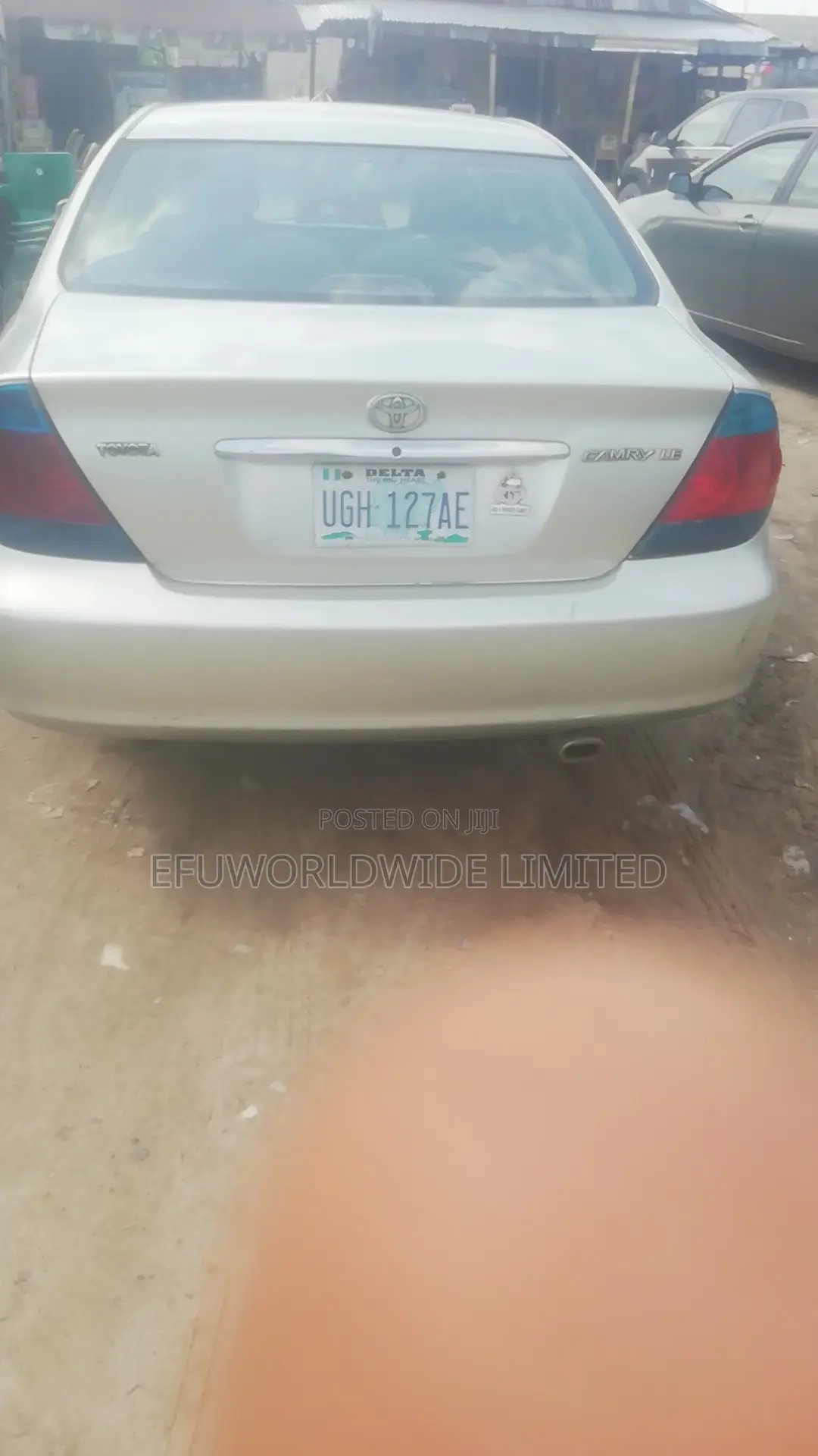 Toyota Camry LE 4dr Sedan (2.4L 4cyl 5A) 2005 Silver