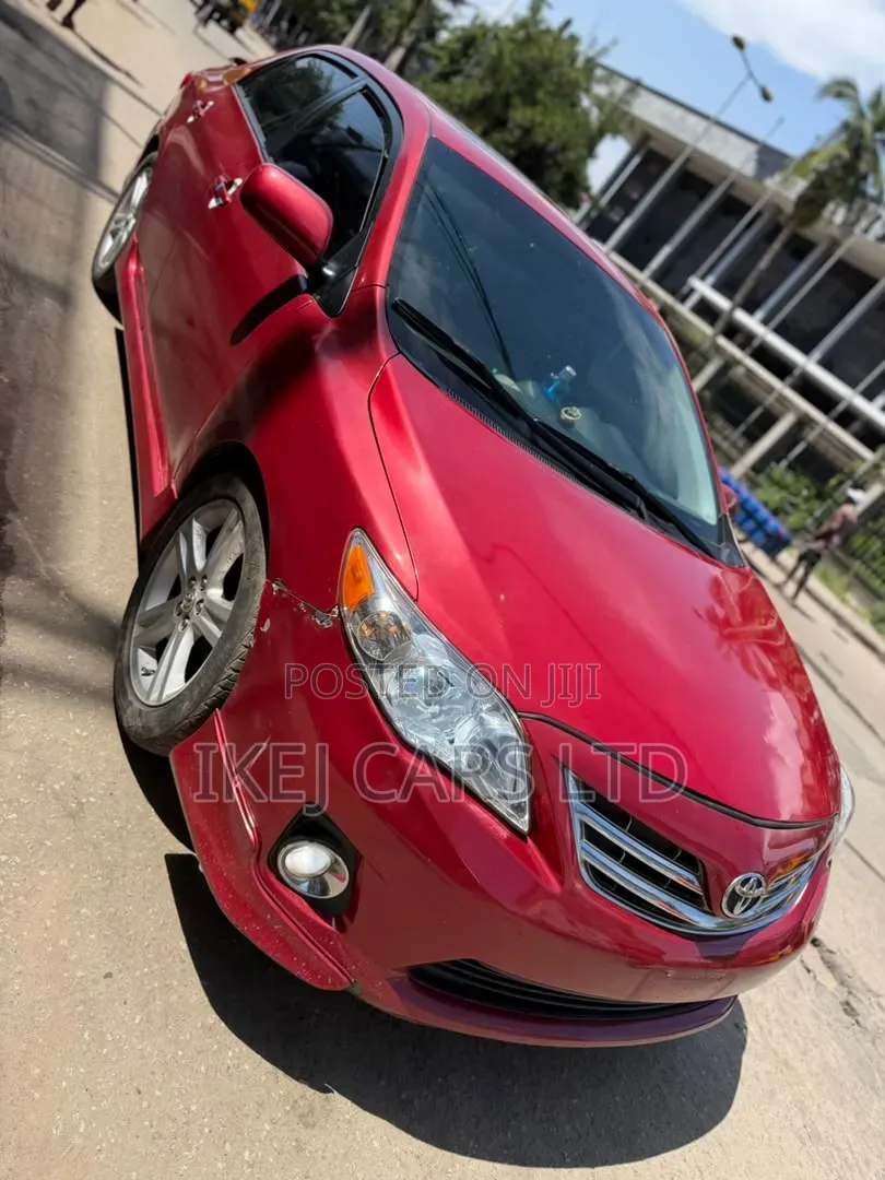 Toyota Corolla 2013 Red