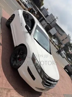 Honda Crosstour 2010 White
