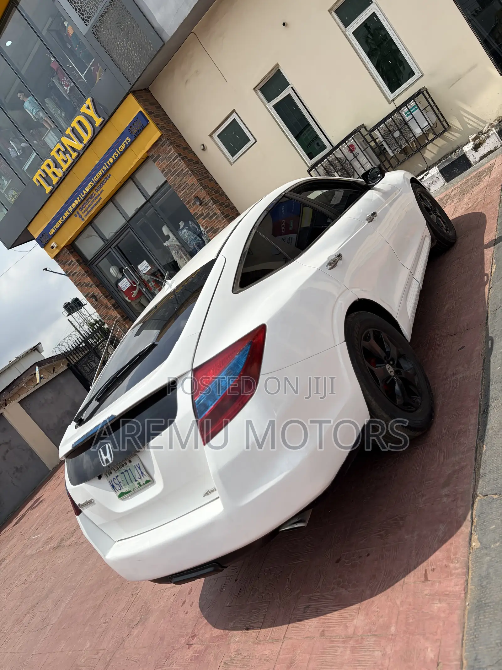 Honda Crosstour 2010 White
