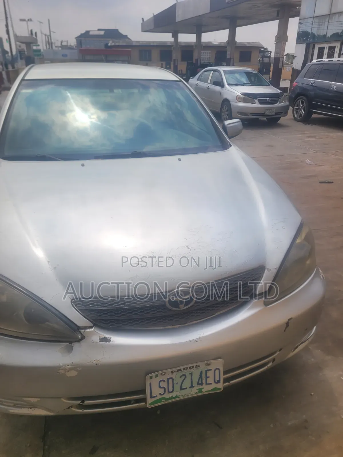Toyota Camry LE 4dr Sedan (2.4L 4cyl 5M) 2004 Silver