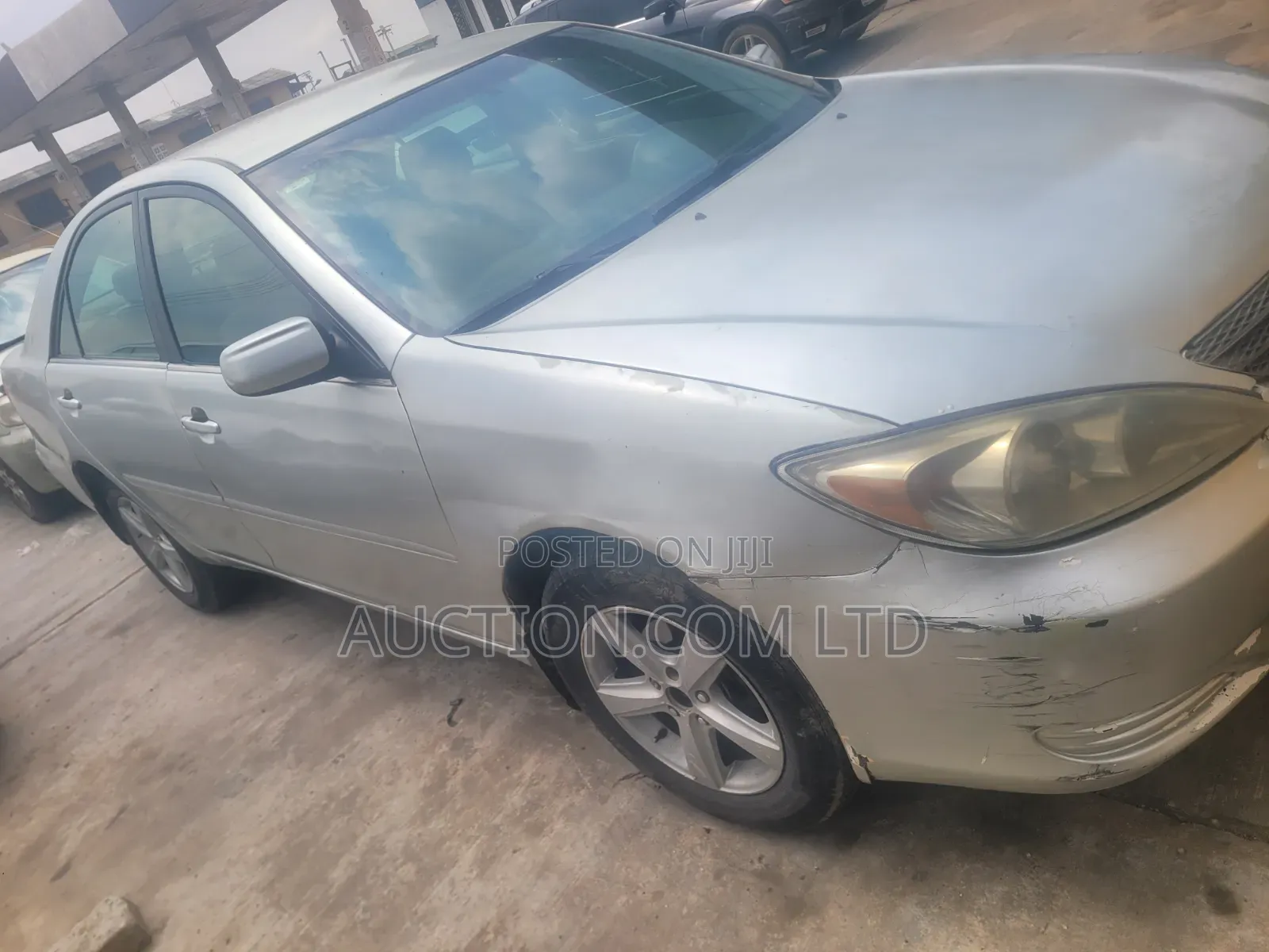 Toyota Camry LE 4dr Sedan (2.4L 4cyl 5M) 2004 Silver