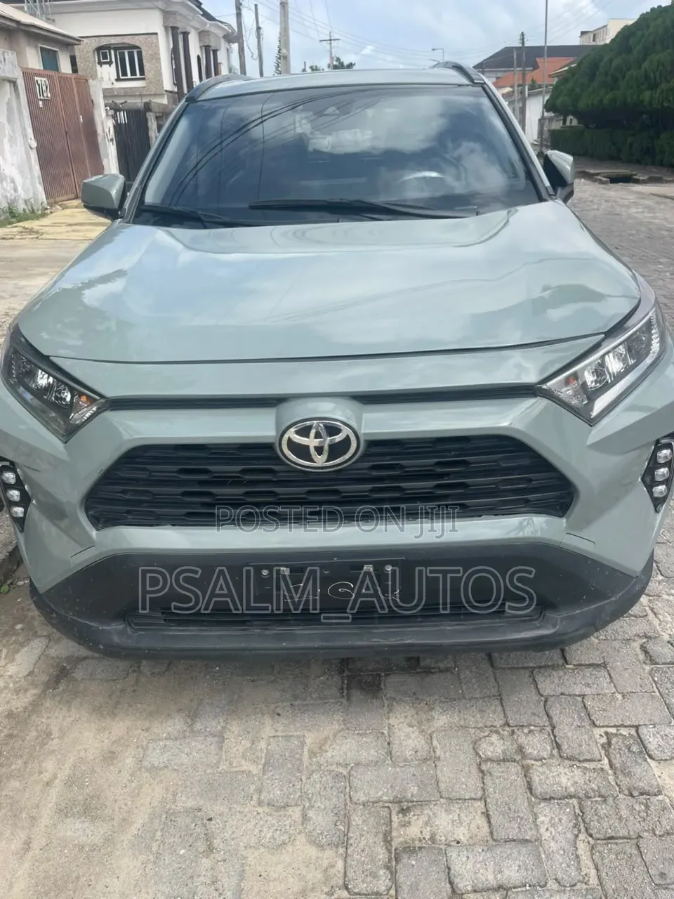 Toyota RAV4 XLE 2022 Green