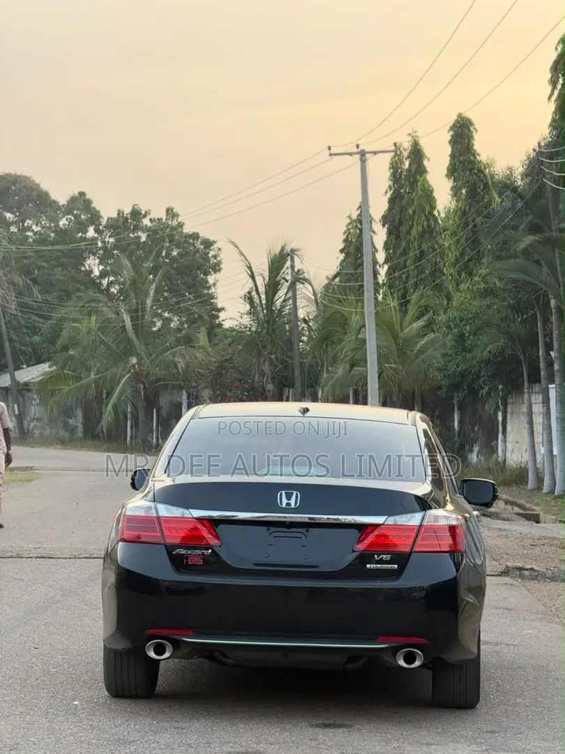 Honda Accord Touring V-6 4dr Sedan (3.5L 6cyl 6A) 2014 Black