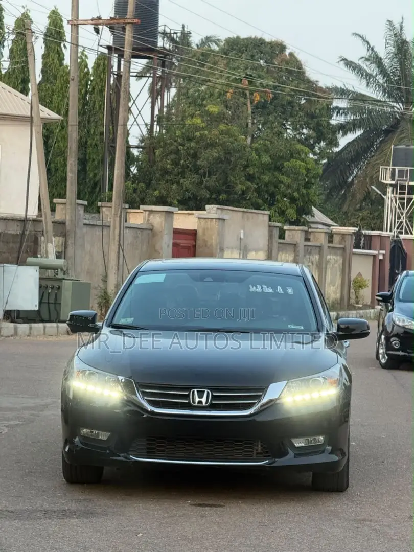 Honda Accord Touring V-6 4dr Sedan (3.5L 6cyl 6A) 2014 Black