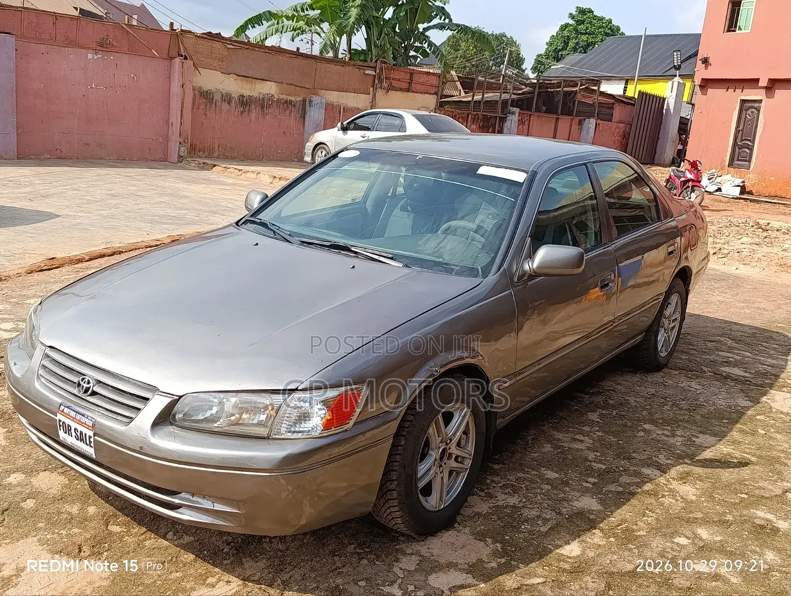 Toyota Camry LE 4dr Sedan (2.2L 4cyl 4A) 2001 Pearl
