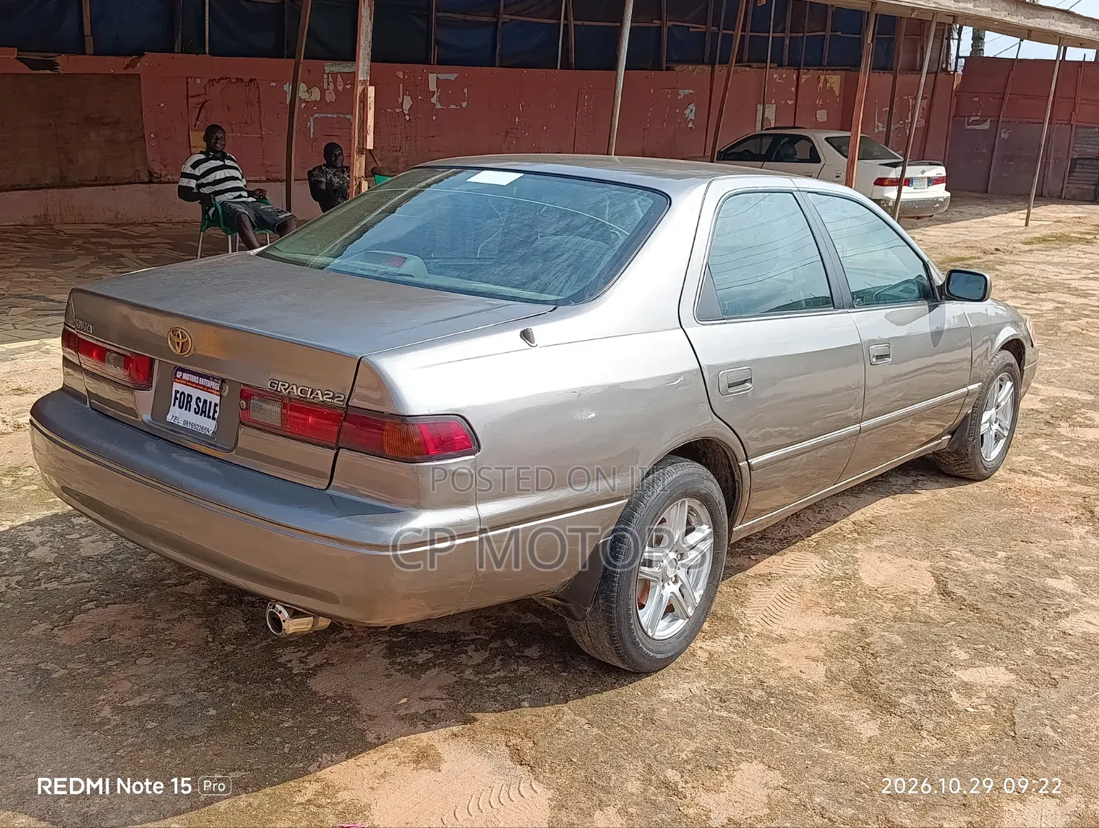 Toyota Camry LE 4dr Sedan (2.2L 4cyl 4A) 2001 Pearl