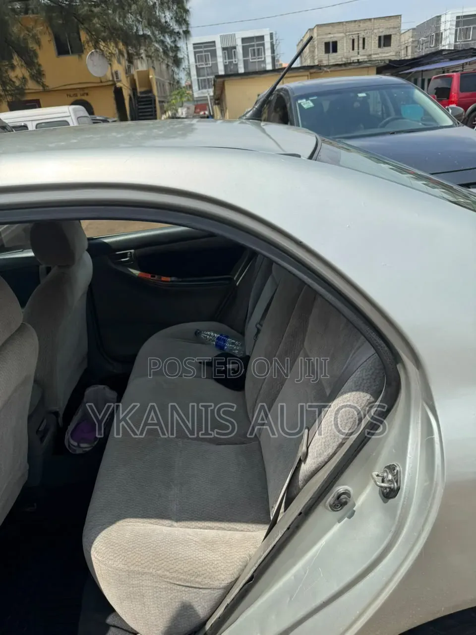 Toyota Corolla LE 2004 Silver