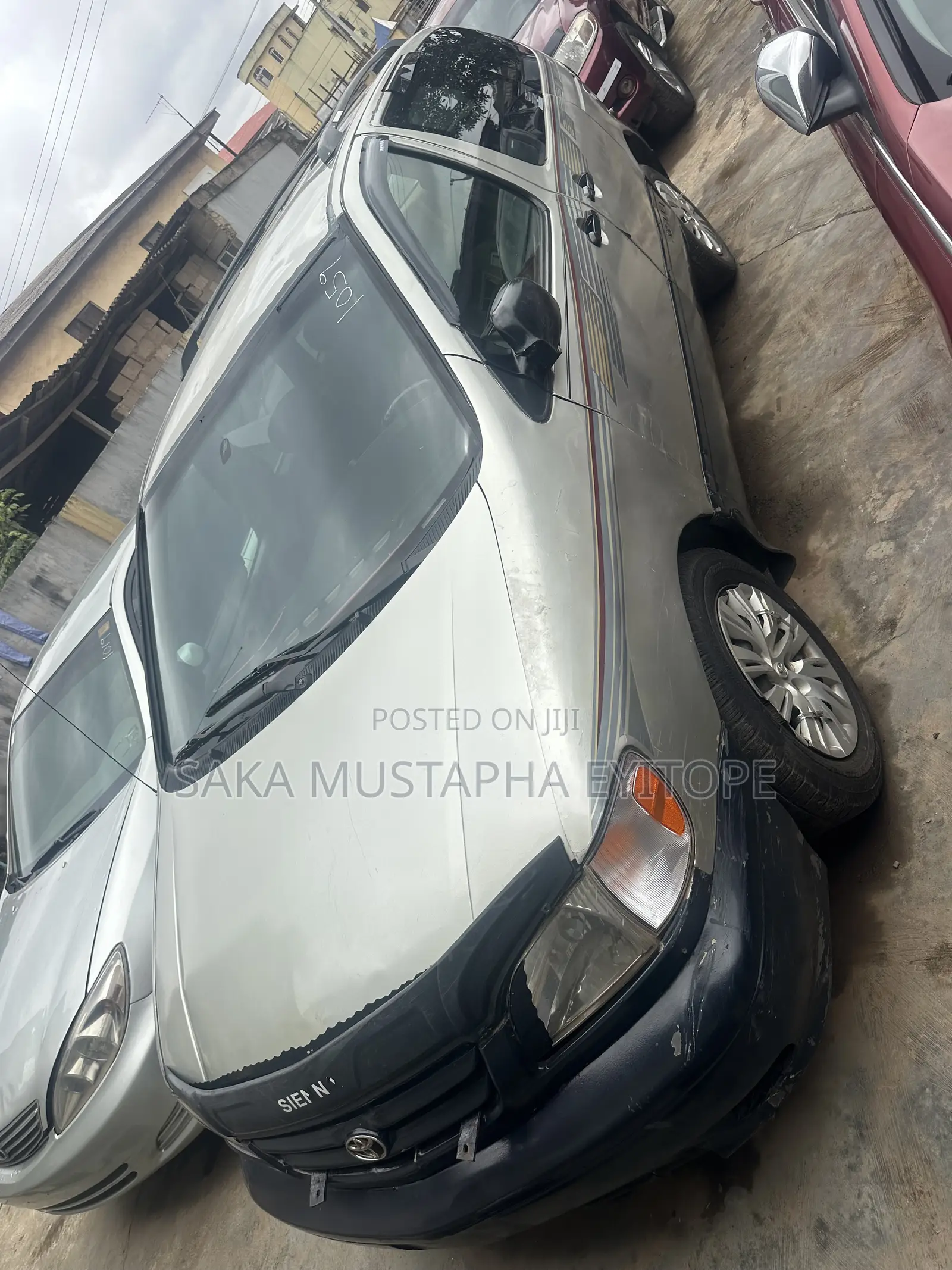 Toyota Sienna LE 2002 Gold