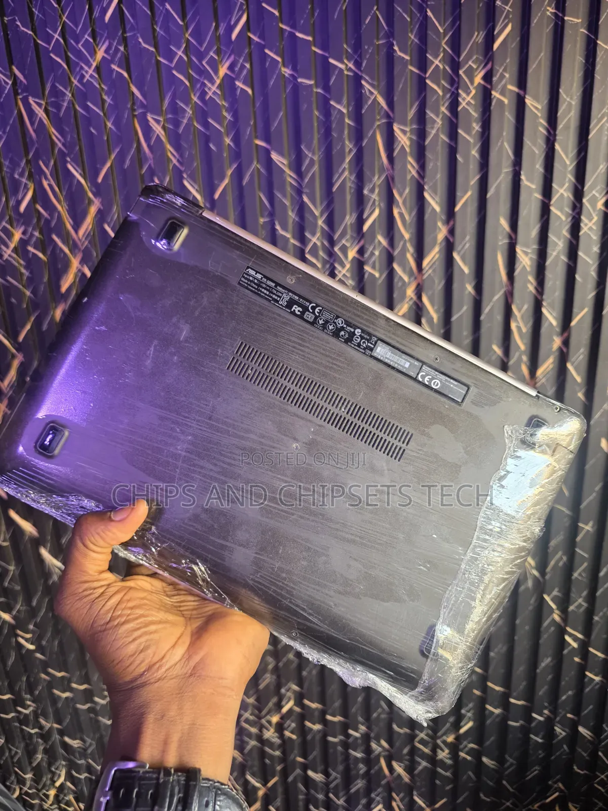 Laptop Asus ASUSPRO B9440UA 4GB Intel Core i3 HDD 250GB