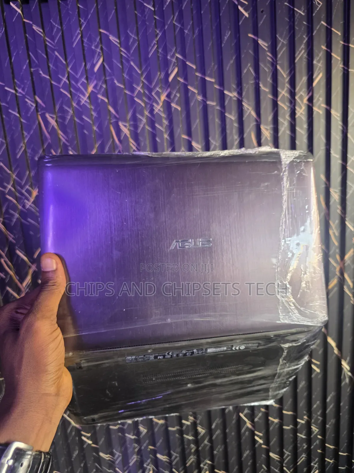 Laptop Asus ASUSPRO B9440UA 4GB Intel Core i3 HDD 250GB