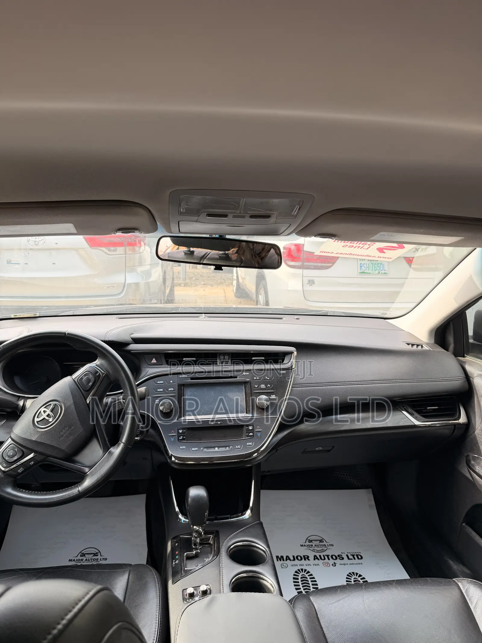 Toyota Avalon XLE FWDSedan (3.6L 6cyl 6A) 2016 Gray