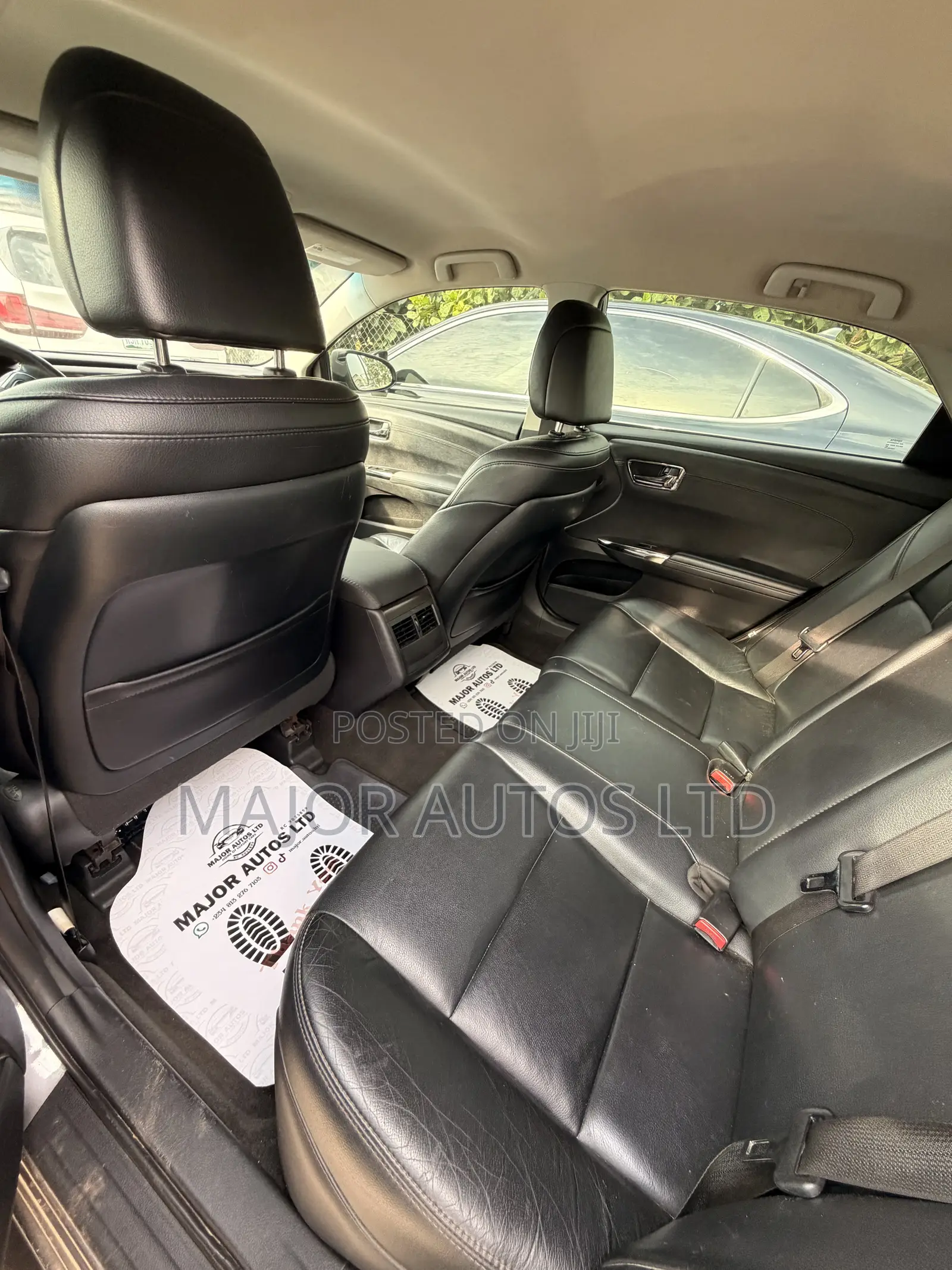 Toyota Avalon XLE FWDSedan (3.6L 6cyl 6A) 2016 Gray