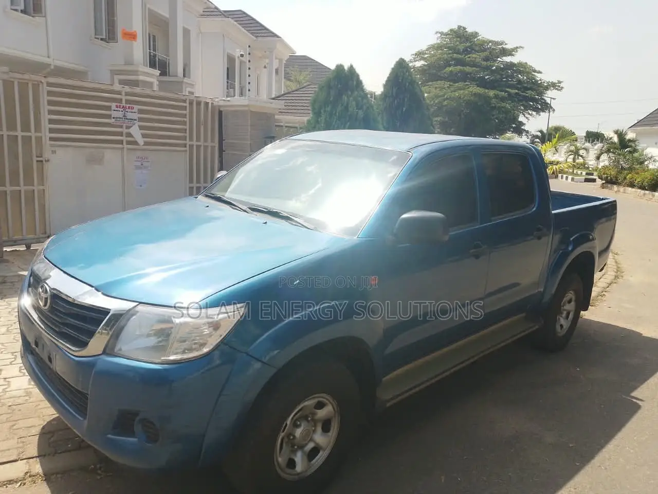 Toyota Hilux 2013 Blue