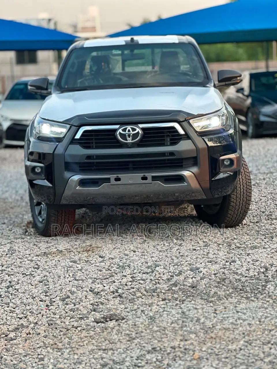 New Toyota Hilux 2025 Black