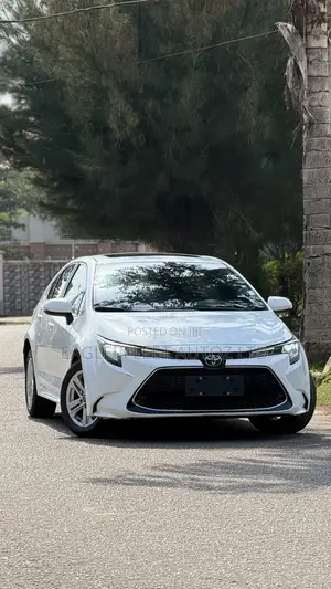 Toyota Corolla 2023 White