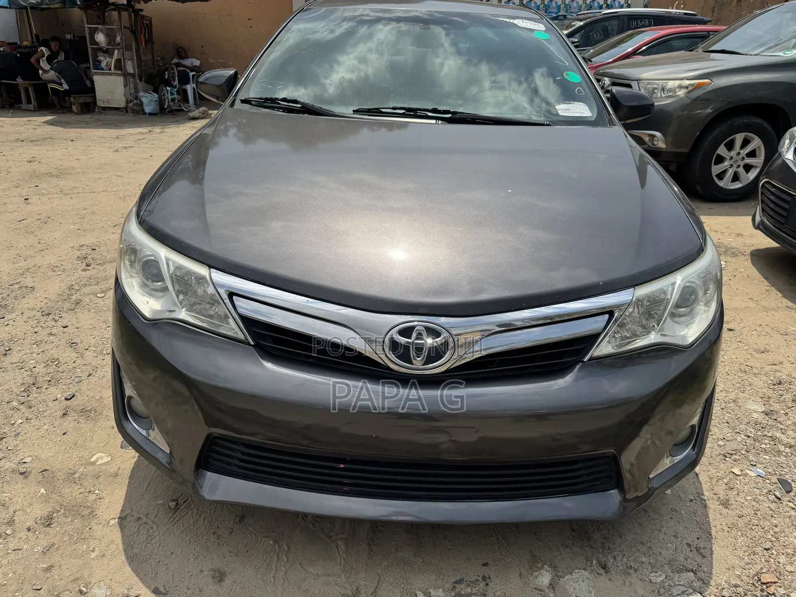 Toyota Camry XLE 4dr Sedan (2.5L 4cyl 6A) 2013 Gray