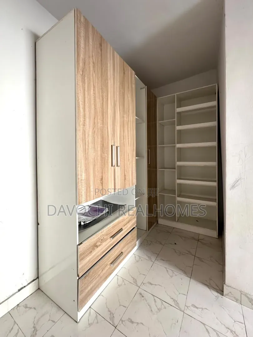 4bdrm Duplex in Ikota for rent